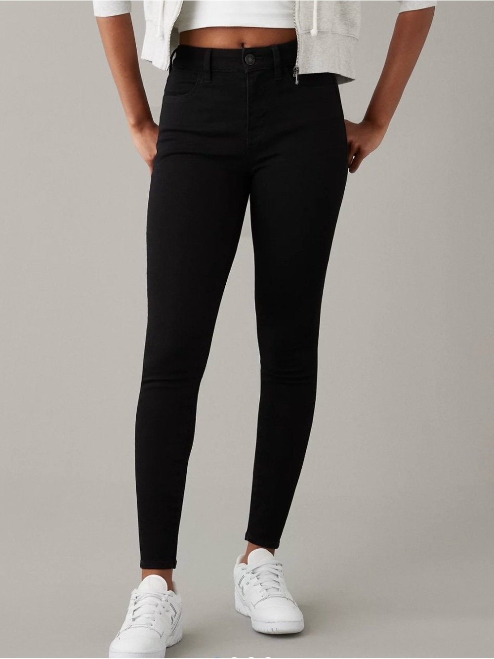 American Eagle NWT Black Jeggings. Super Stretch Size 8. Comfy, Soft Slimming